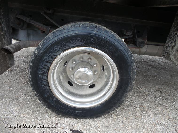 image for item DC6384 2010 Ford F450 Super Duty Crew Cab flatbed truck