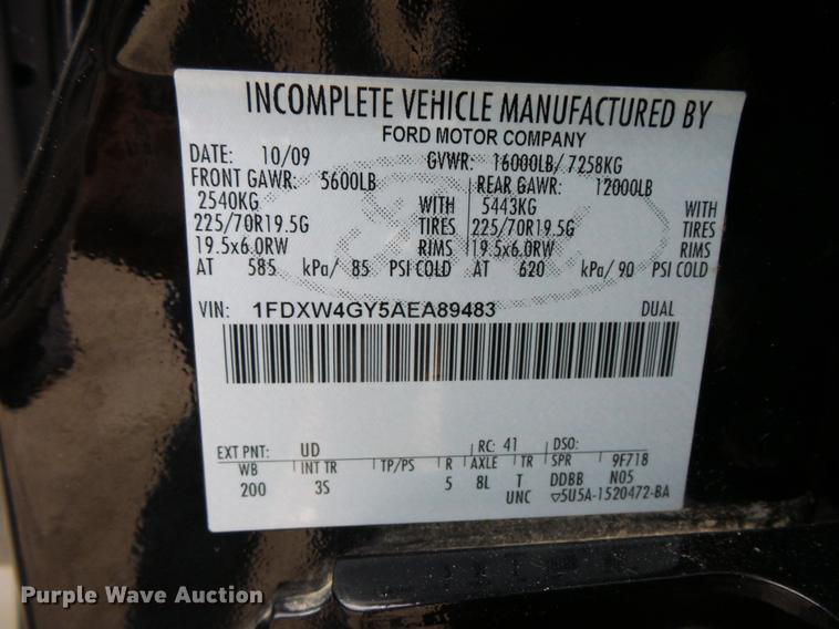 image for item DC6384 2010 Ford F450 Super Duty Crew Cab flatbed truck