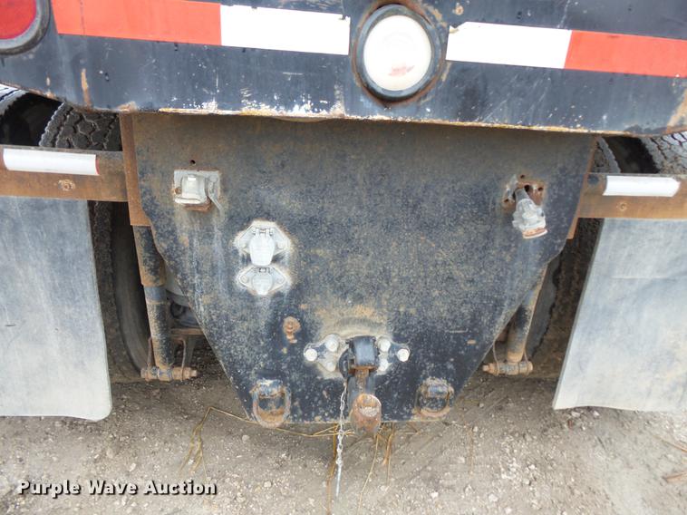 image for item DC6385 2002 Mack CH613 flatbed truck with mud mixer