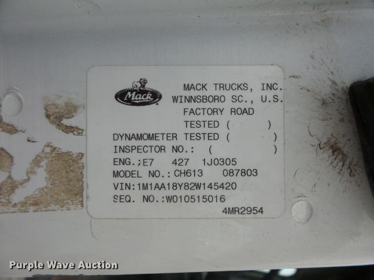 image for item DC6385 2002 Mack CH613 flatbed truck with mud mixer