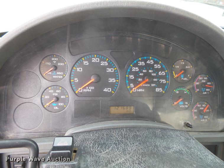 image for item DC6399 2007 International 7600 hydrovac truck