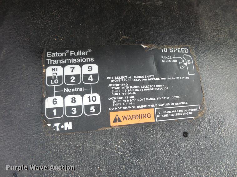 image for item DC6399 2007 International 7600 hydrovac truck