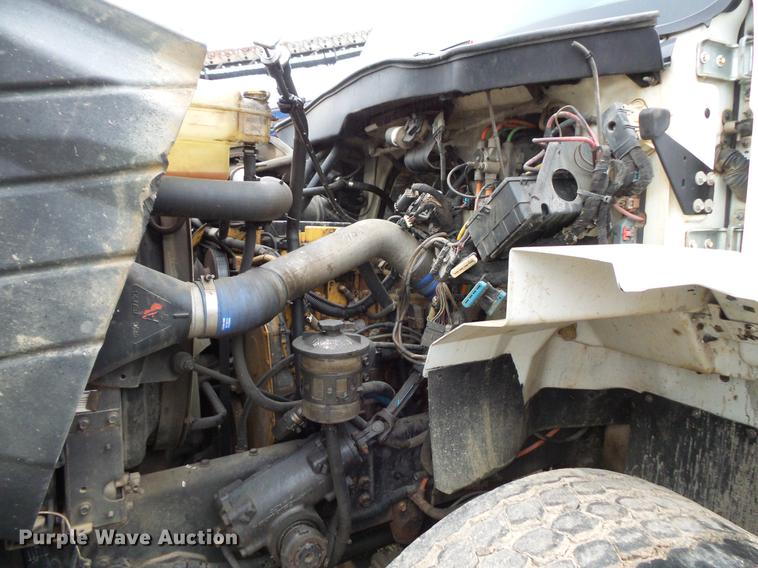 image for item DC6399 2007 International 7600 hydrovac truck