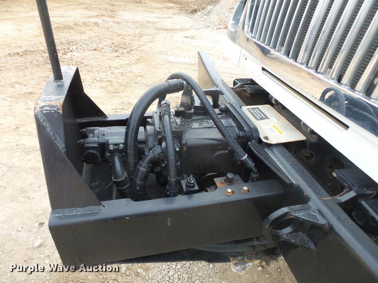 image for item DC6399 2007 International 7600 hydrovac truck