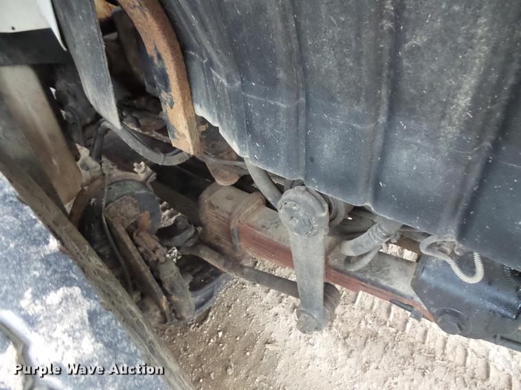 image for item DC6399 2007 International 7600 hydrovac truck