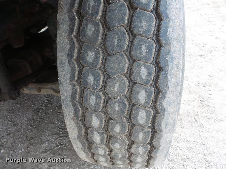 image for item DC6399 2007 International 7600 hydrovac truck