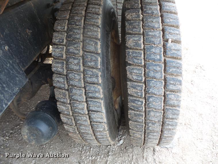 image for item DC6399 2007 International 7600 hydrovac truck