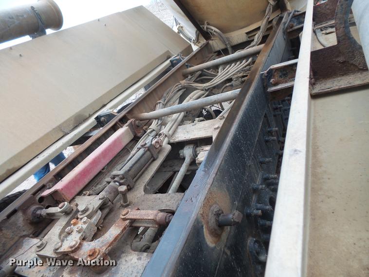 image for item DC6399 2007 International 7600 hydrovac truck