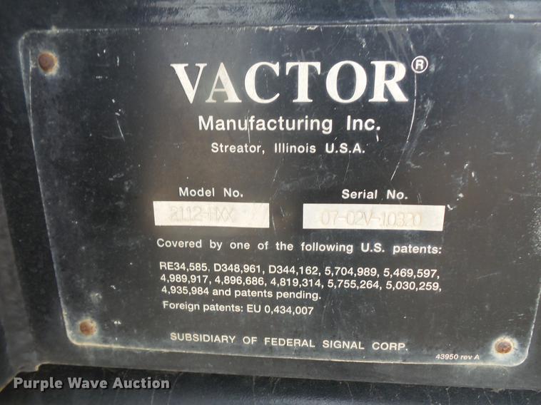 image for item DC6399 2007 International 7600 hydrovac truck