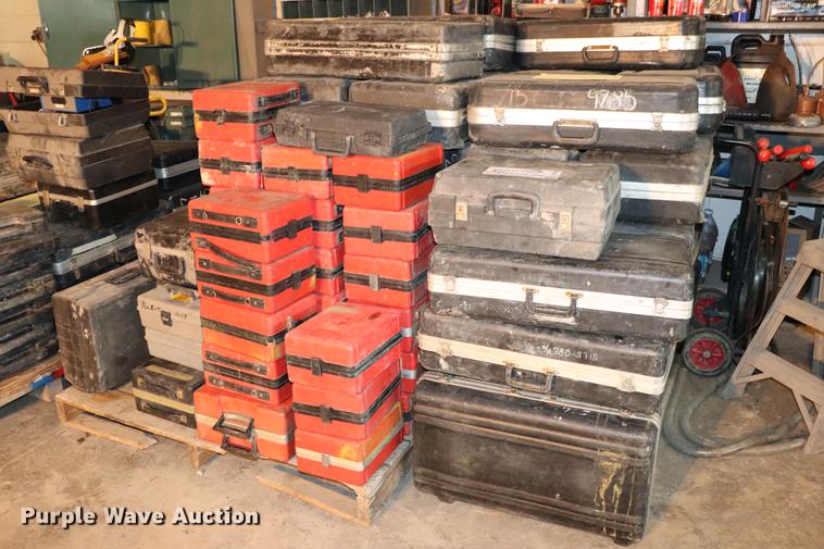 image for item DC7188 Low and high voltage jeeps