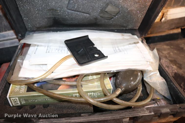 image for item DC7188 Low and high voltage jeeps