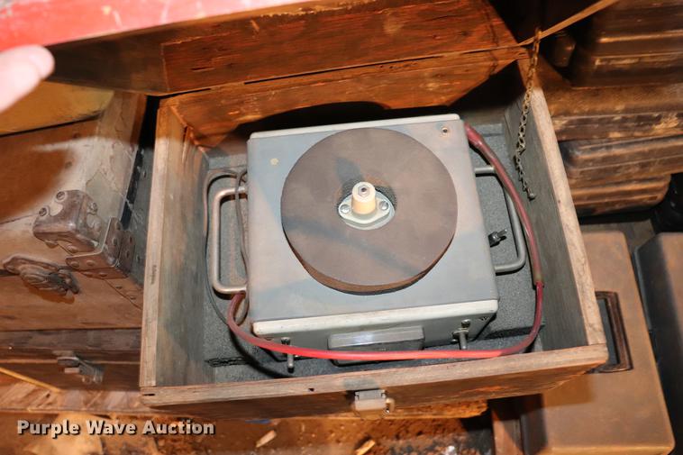 image for item DC7189 Low and high voltage jeeps