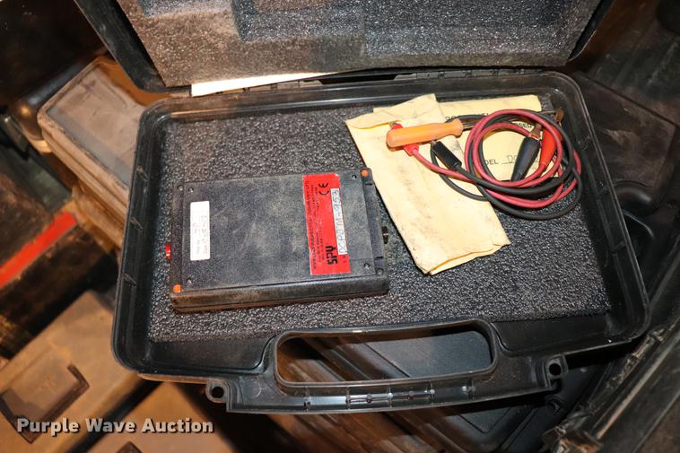 image for item DC7189 Low and high voltage jeeps