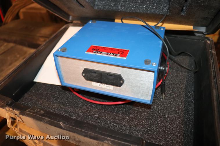 image for item DC7189 Low and high voltage jeeps