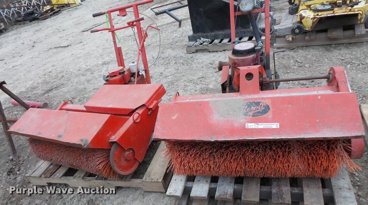 image for item EA9594 (2) sweepers