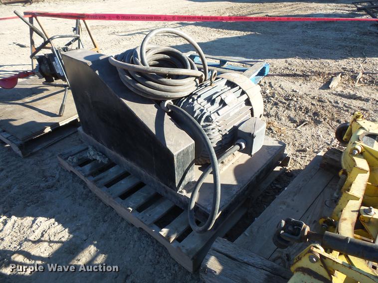 Electric motor in East Moline, IL Item EA9610 sold Purple Wave