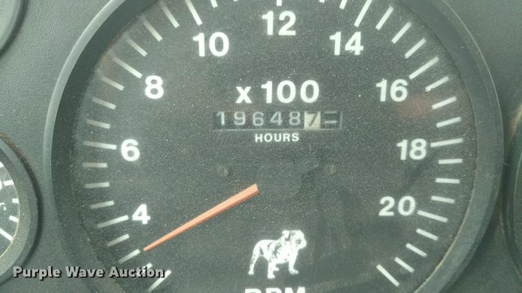 image for item L5650 1997 Mack CH613 semi truck