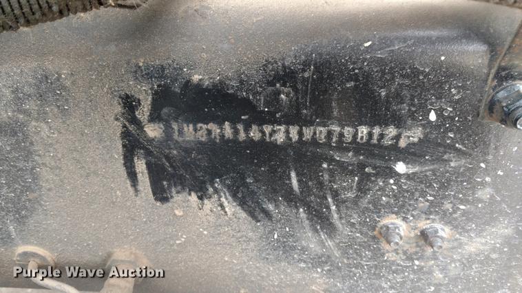 image for item L5650 1997 Mack CH613 semi truck