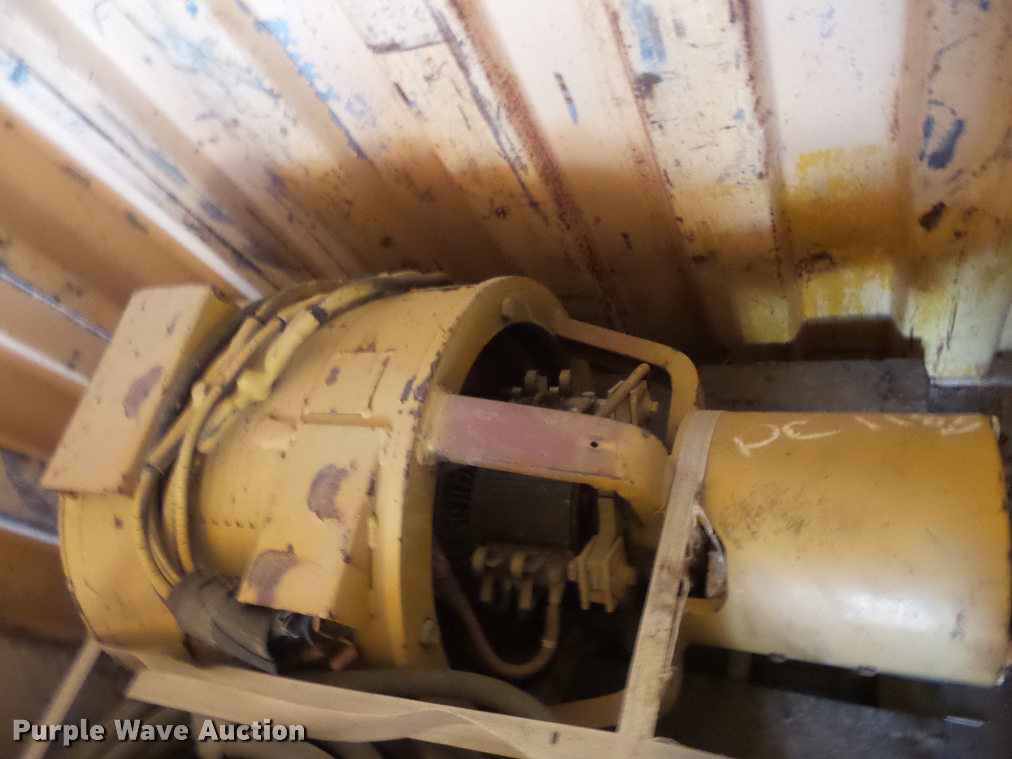 (3) electric motors in East Moline, IL Item DC1185 sold Purple Wave