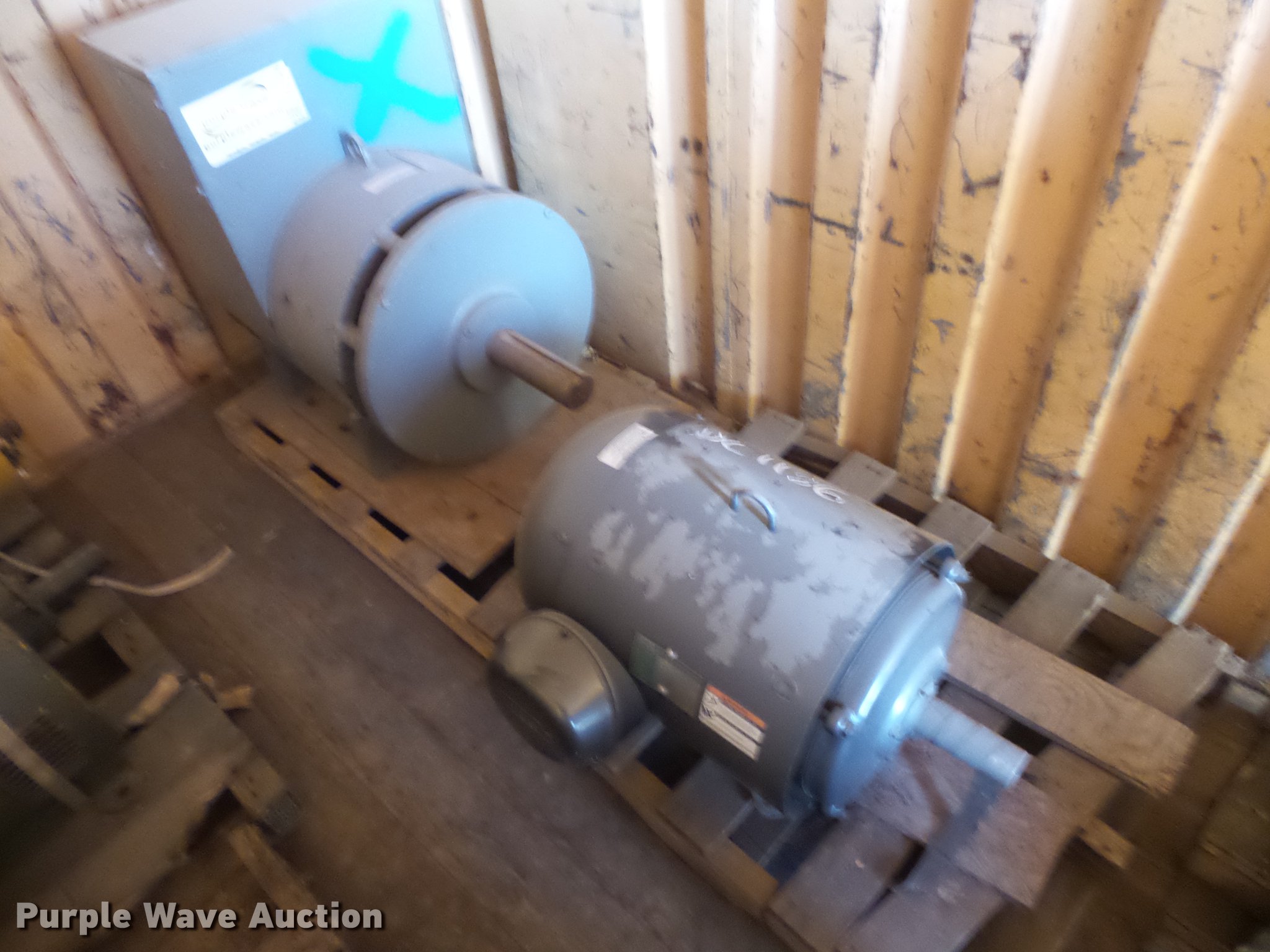 (2) electric motors in East Moline, IL Item DC1186 sold Purple Wave