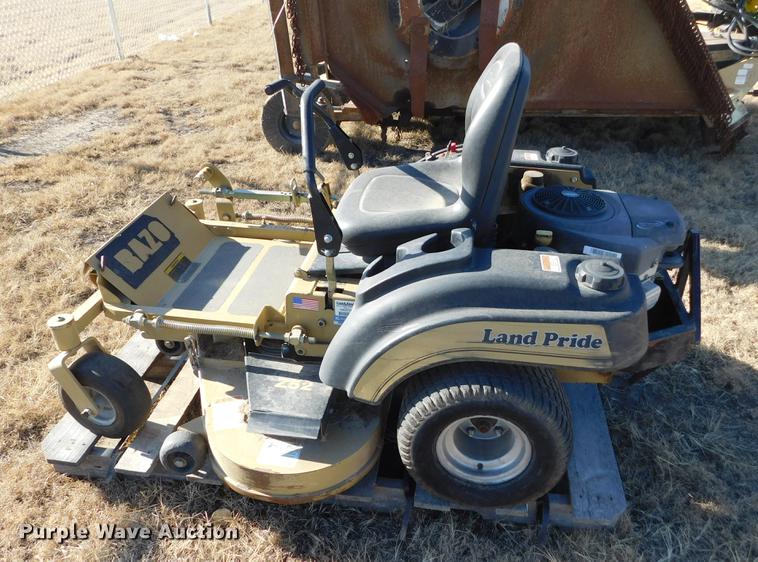 image for item BU9597 Land Pride Razor Z lawn mower