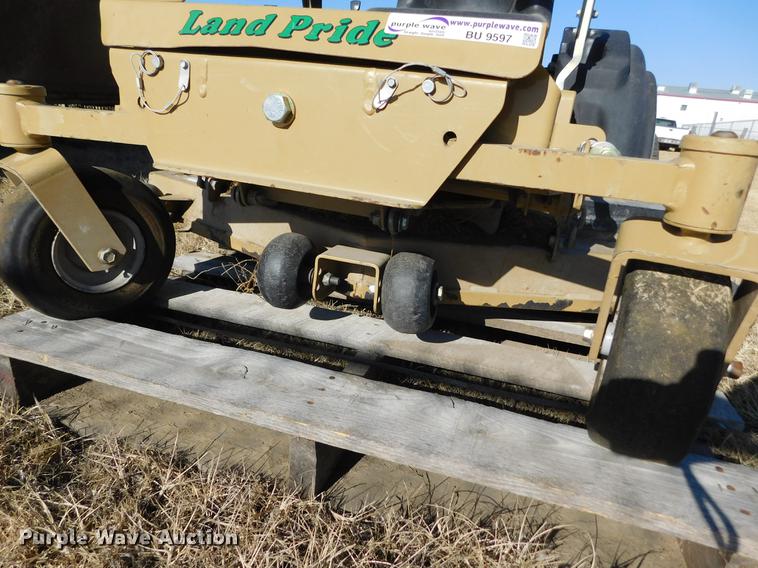 image for item BU9597 Land Pride Razor Z lawn mower