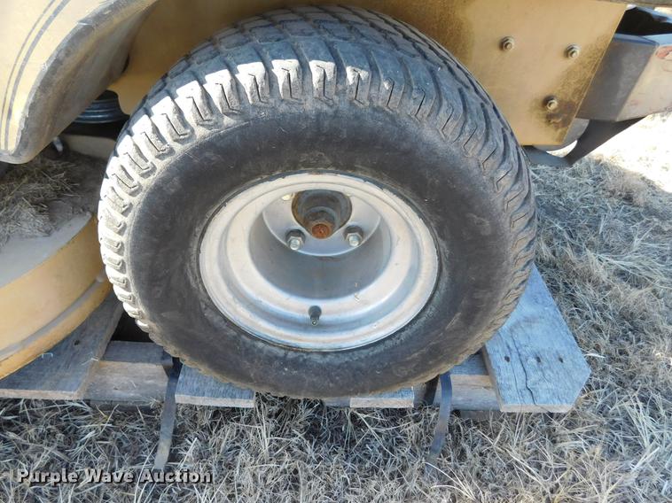 image for item BU9597 Land Pride Razor Z lawn mower