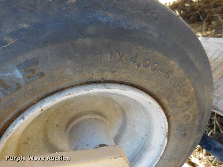 image for item BU9597 Land Pride Razor Z lawn mower