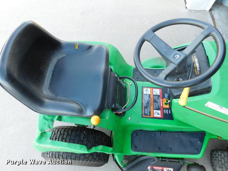 image for item BU9606 John Deere Sabre 1742 lawn mower