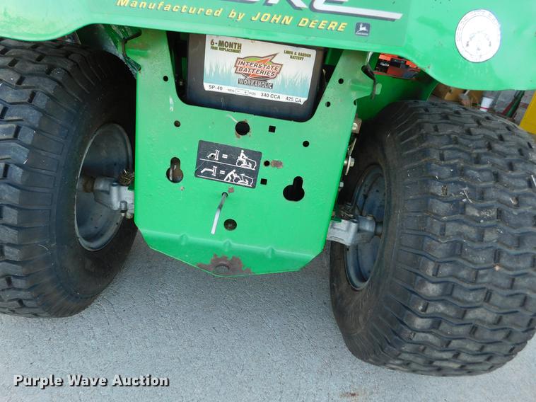 image for item BU9606 John Deere Sabre 1742 lawn mower