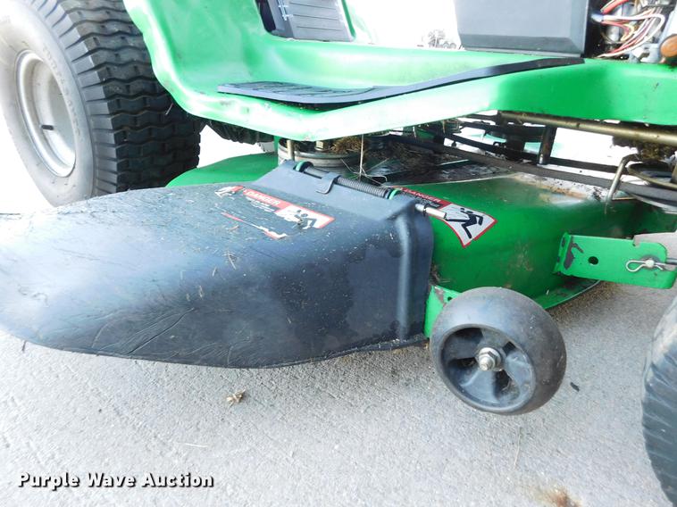image for item BU9606 John Deere Sabre 1742 lawn mower