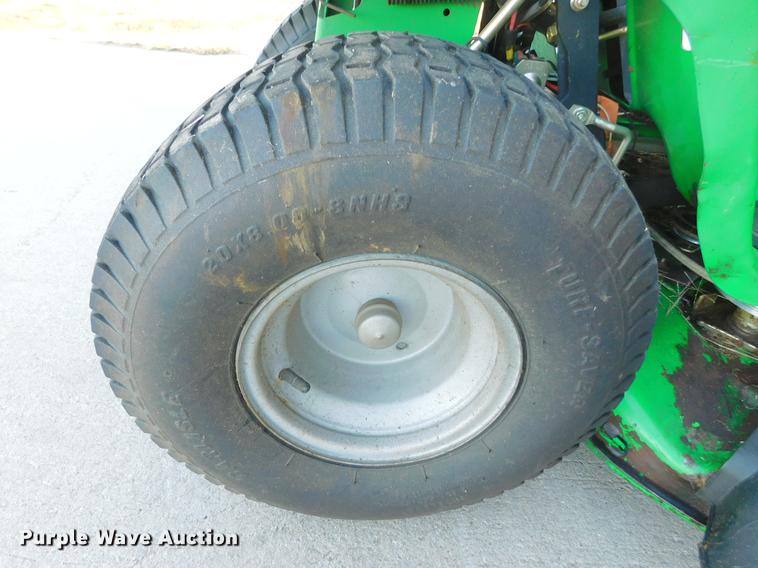 image for item BU9606 John Deere Sabre 1742 lawn mower