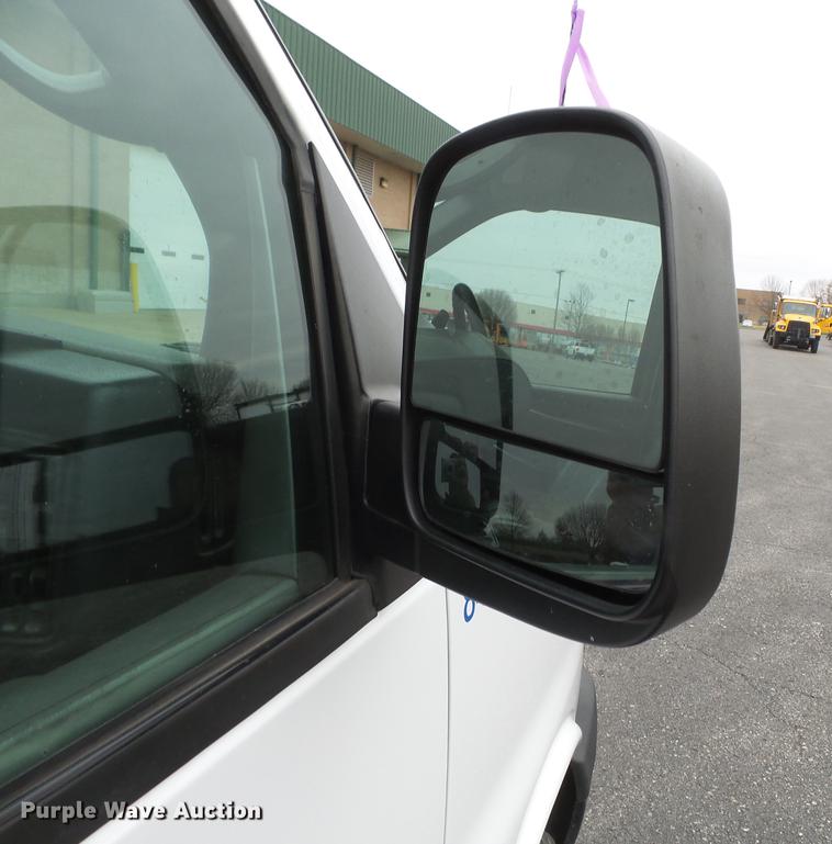 image for item DA2498 2010 Chevrolet Express 3500 van