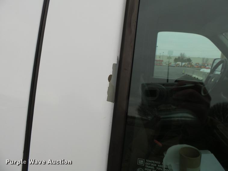 image for item DA2498 2010 Chevrolet Express 3500 van