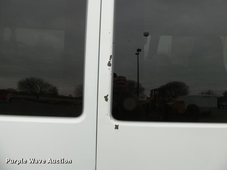 image for item DA2498 2010 Chevrolet Express 3500 van