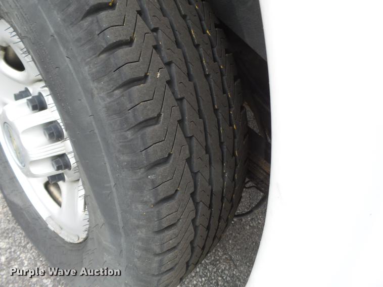 image for item DA2498 2010 Chevrolet Express 3500 van