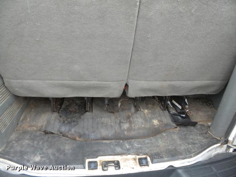 image for item DA2498 2010 Chevrolet Express 3500 van