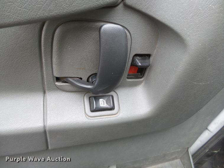 image for item DA2498 2010 Chevrolet Express 3500 van