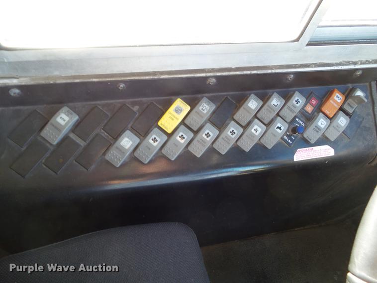 image for item DA7015 2005 Thomas Built Saf-T-Liner MVP EF 14185 school bus