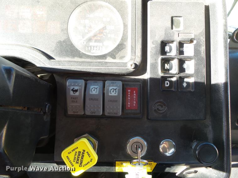 image for item DA7015 2005 Thomas Built Saf-T-Liner MVP EF 14185 school bus