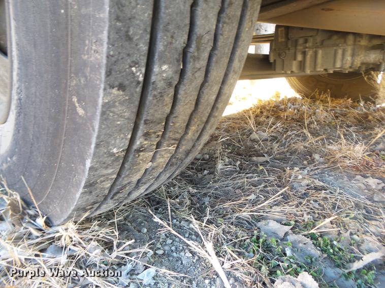 image for item DA7015 2005 Thomas Built Saf-T-Liner MVP EF 14185 school bus