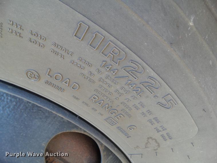 image for item DA7015 2005 Thomas Built Saf-T-Liner MVP EF 14185 school bus