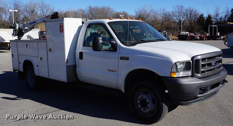 image for item DB0254 2004 Ford F550 utility truck