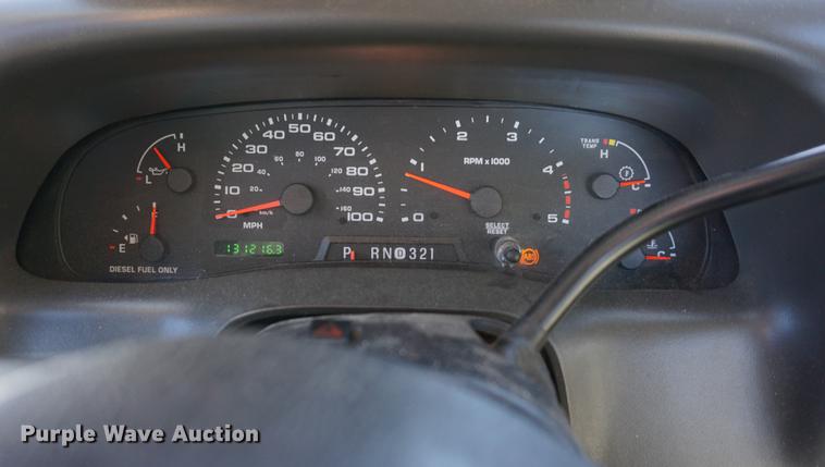 image for item DB0254 2004 Ford F550 utility truck