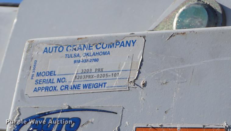 image for item DB0254 2004 Ford F550 utility truck