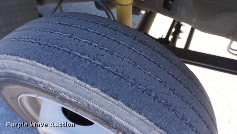 image for item DB0254 2004 Ford F550 utility truck