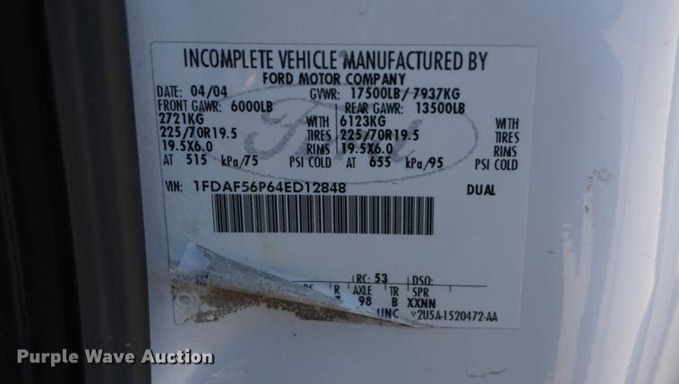 image for item DB0254 2004 Ford F550 utility truck