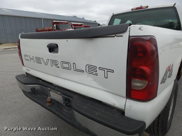 image for item DB6377 2003 Chevrolet Silverado 1500 Ext. Cab pickup truck