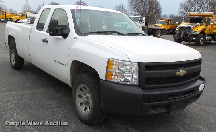image for item DB7240 2009 Chevrolet Silverado 1500 Ext. Cab pickup truck