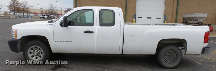 image for item DB7240 2009 Chevrolet Silverado 1500 Ext. Cab pickup truck